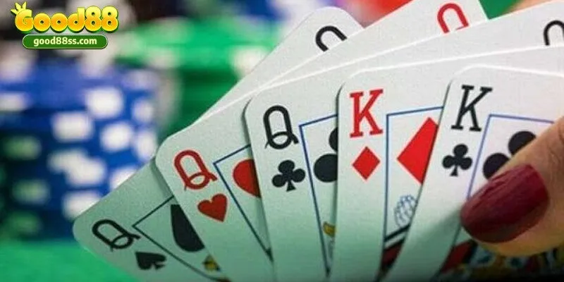 Bài phỏm là trò chơi bài sử dụng bộ bài 52 lá